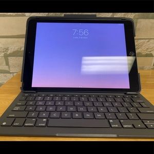 IPad and Keyboard